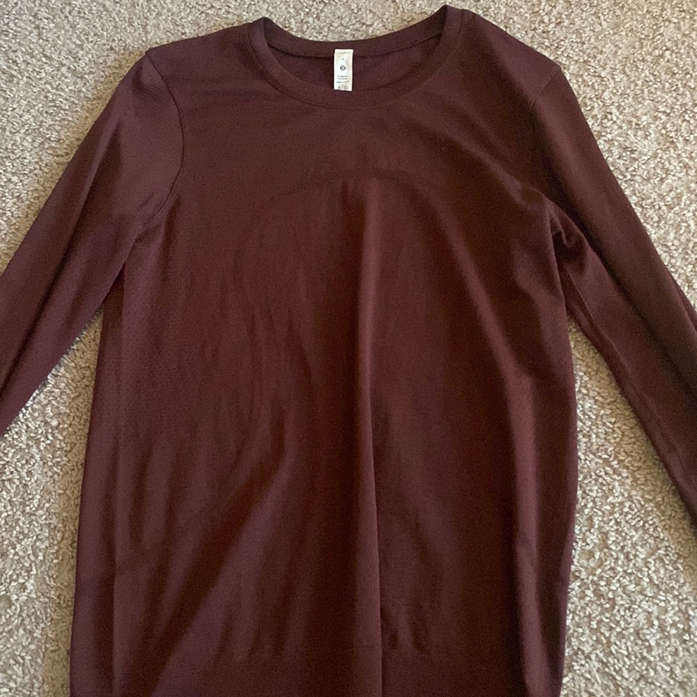 Long sleeve Lululemon swiftly